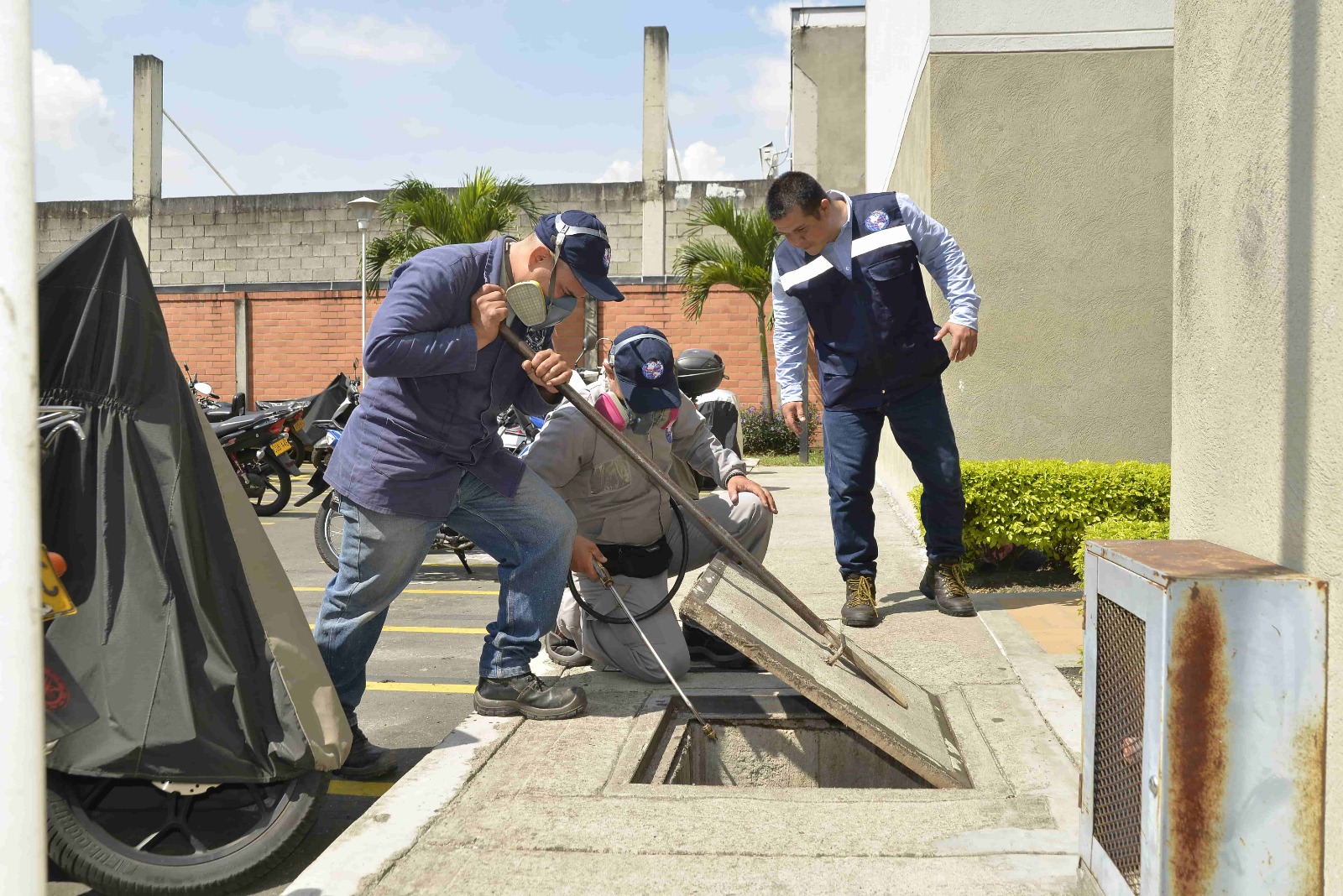 CONTROL EN CAJA DE ALCANTARILLADO